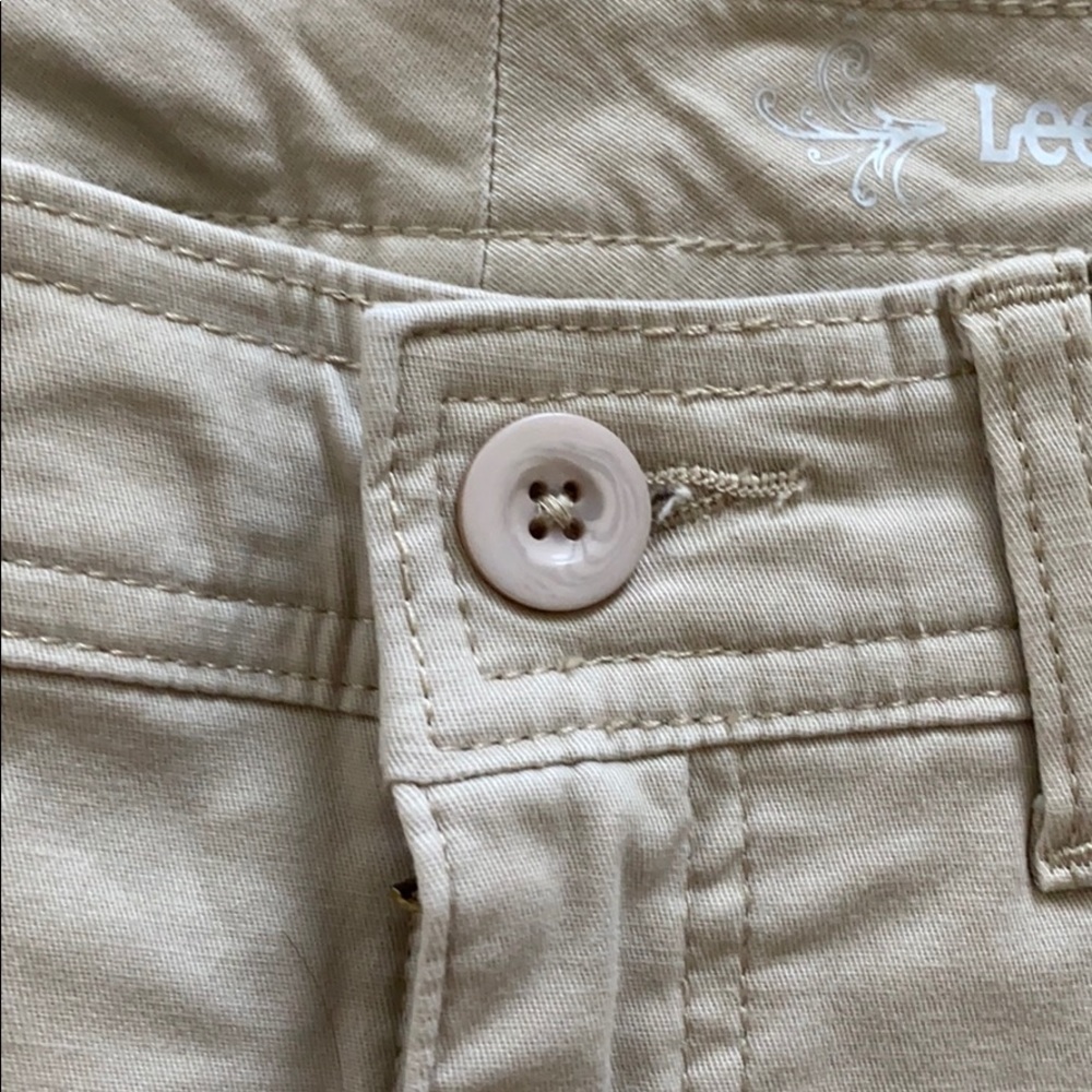 Lee Classic Fit Shorts - Picture 4 of 7